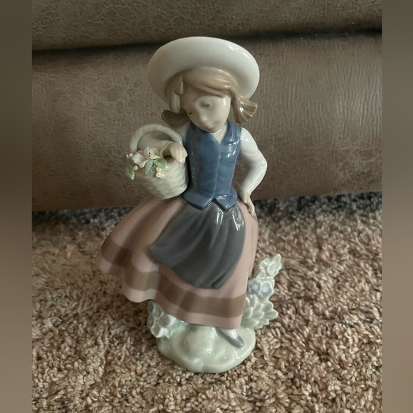 Vintage Signed Lladro 5221 